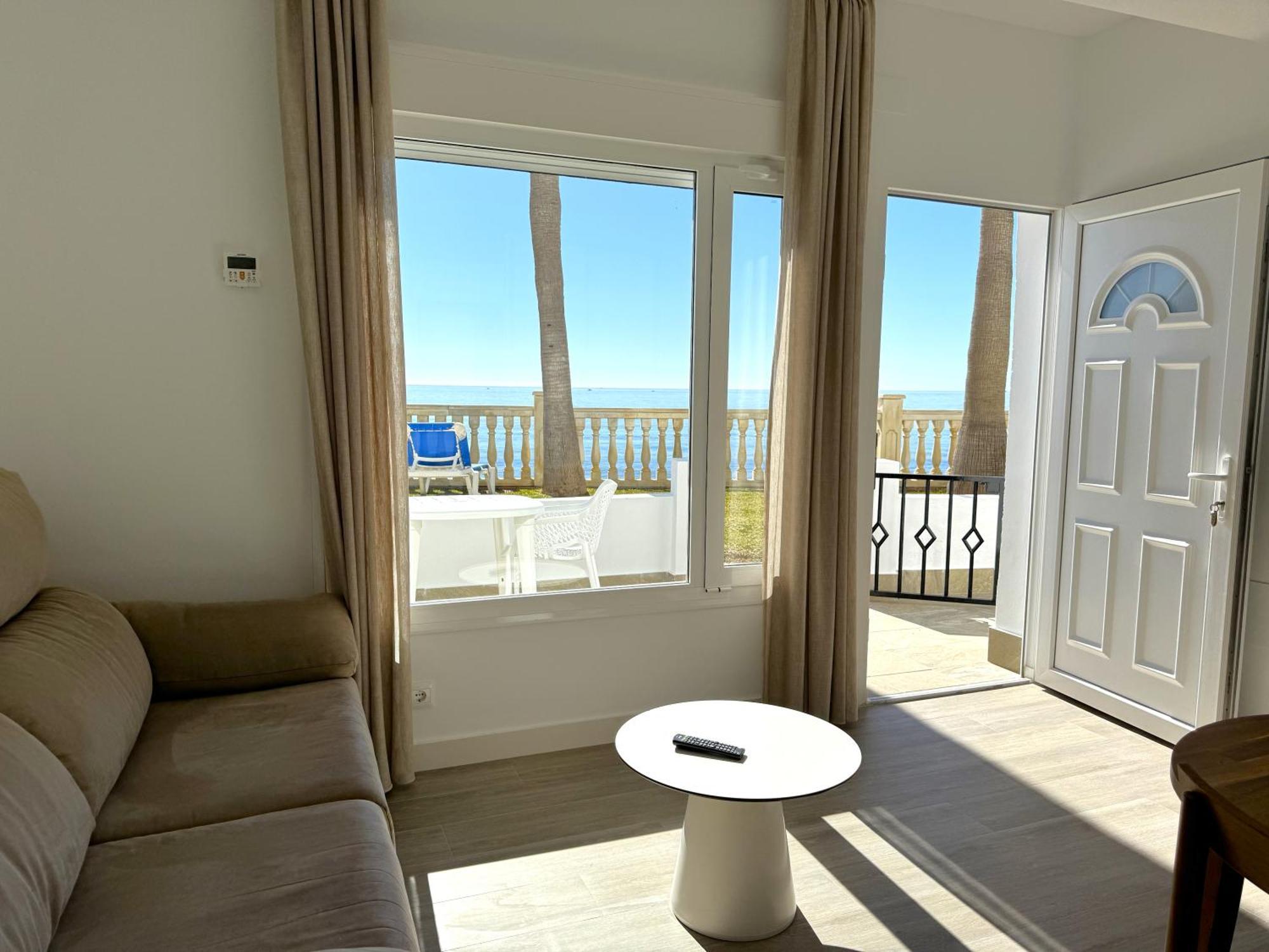 Apartamentos Perla Marina Нерха Екстериор снимка
