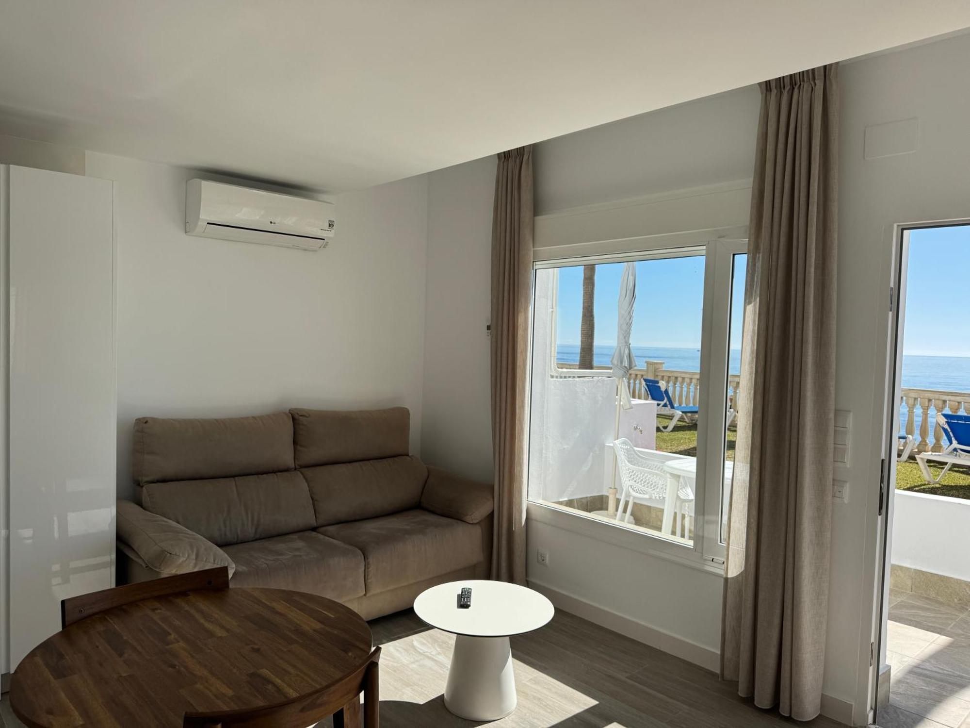 Apartamentos Perla Marina Нерха Екстериор снимка