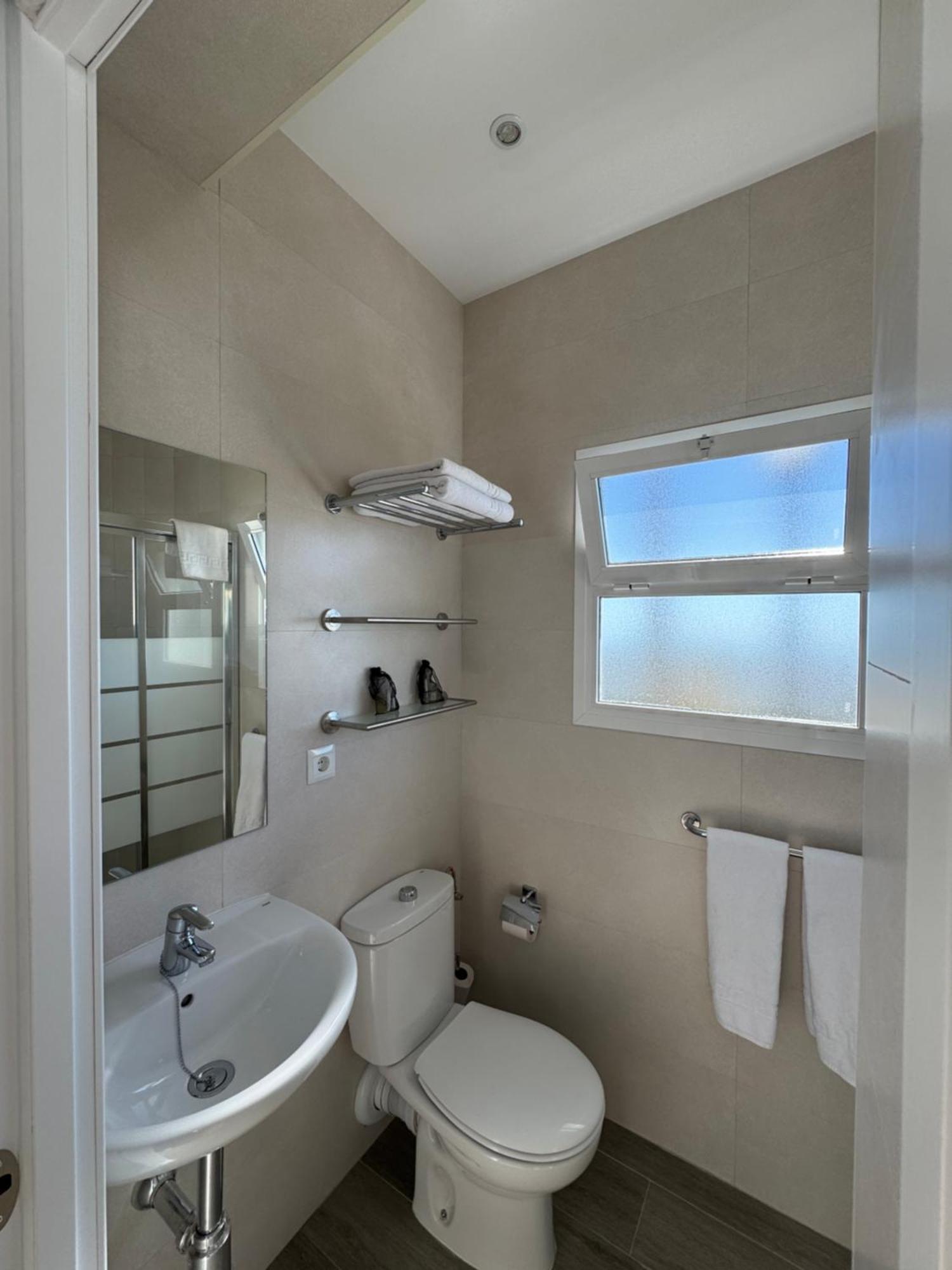 Apartamentos Perla Marina Нерха Екстериор снимка
