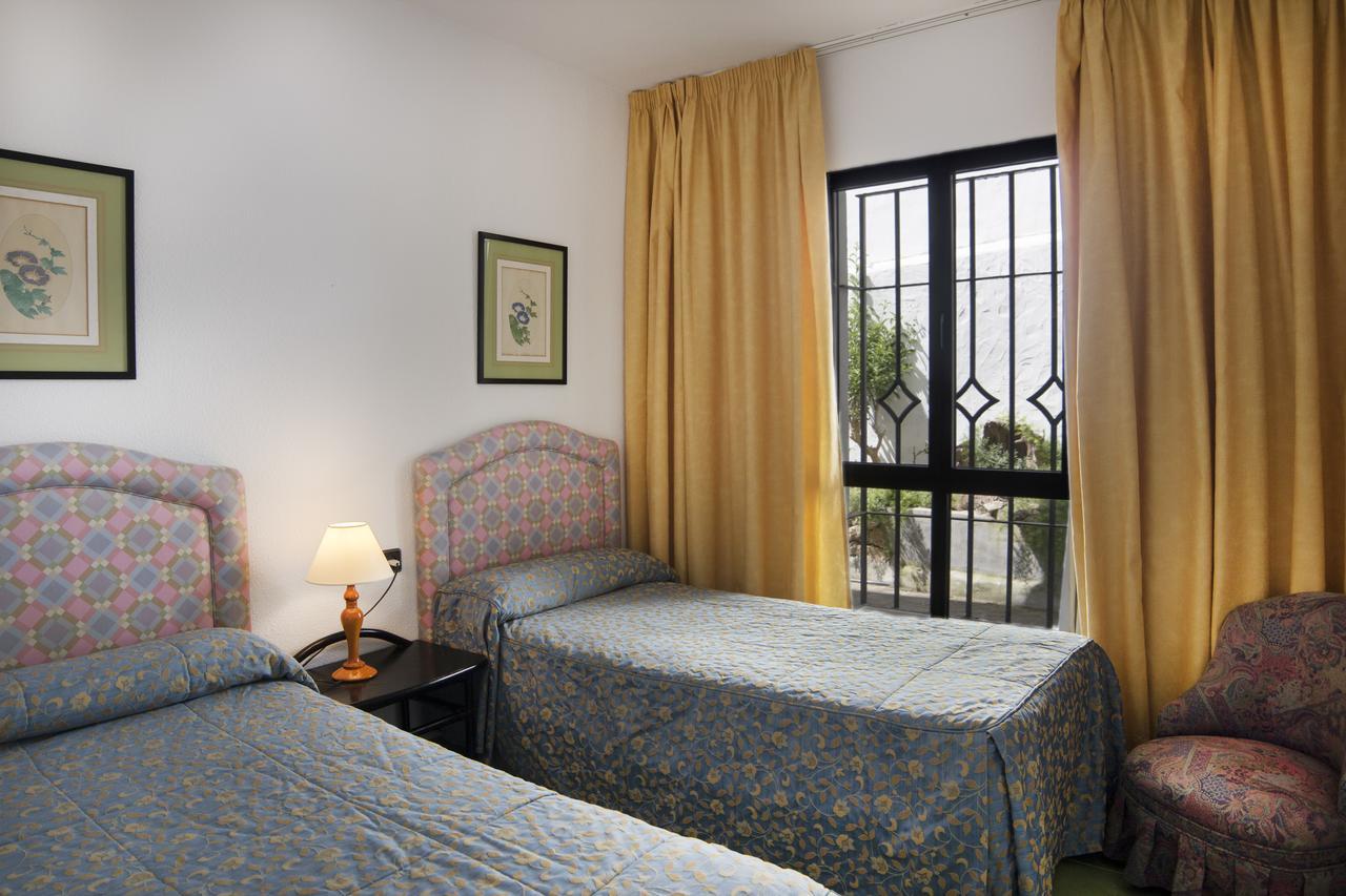 Apartamentos Perla Marina Нерха Екстериор снимка